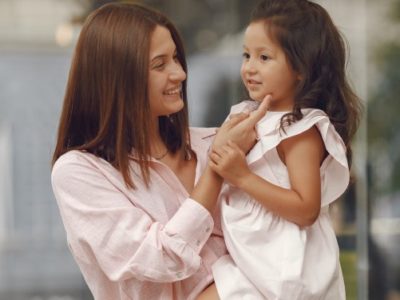Madre e hija juntas